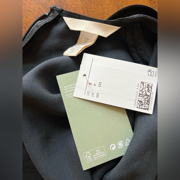 H&M Classic Black Dress, size S - Picture 7 of 11